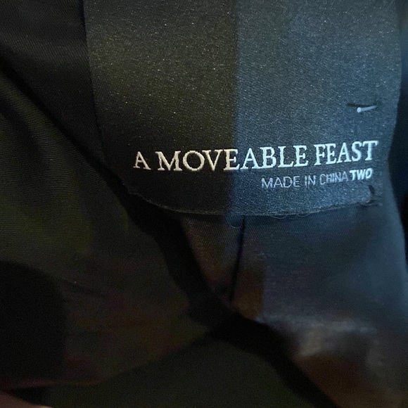 Aritzia Black Blazer - Picture 5 of 7